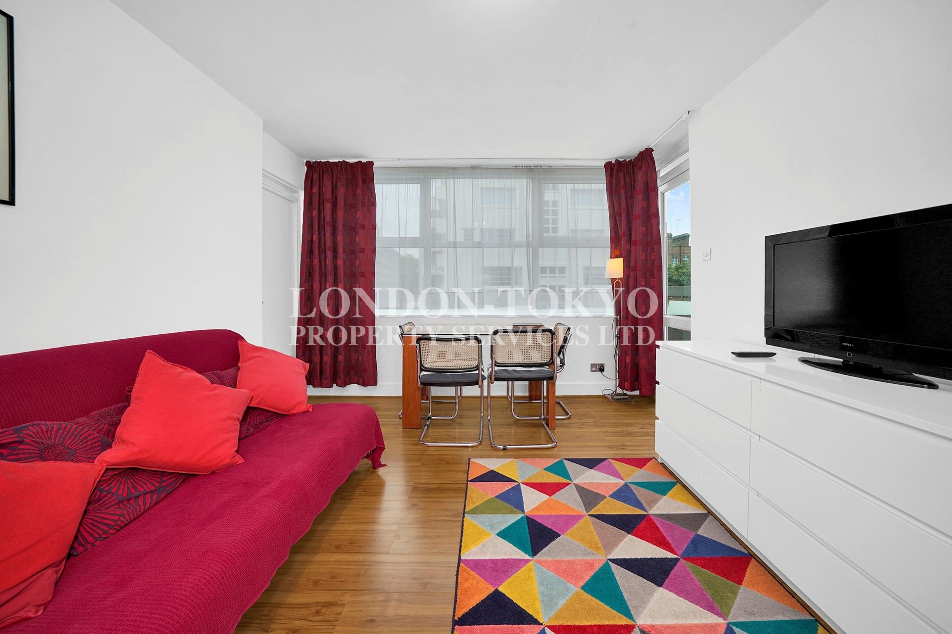 Kensington Church Street, W8